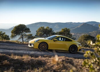REVIEW: 2019 Porsche 911 Carrera 4S