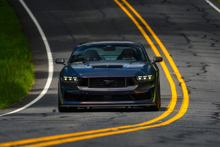 Ford Mustang Dark Horse