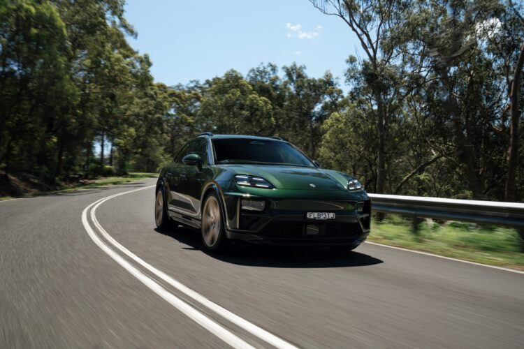 2024 Porsche Macan Turbo